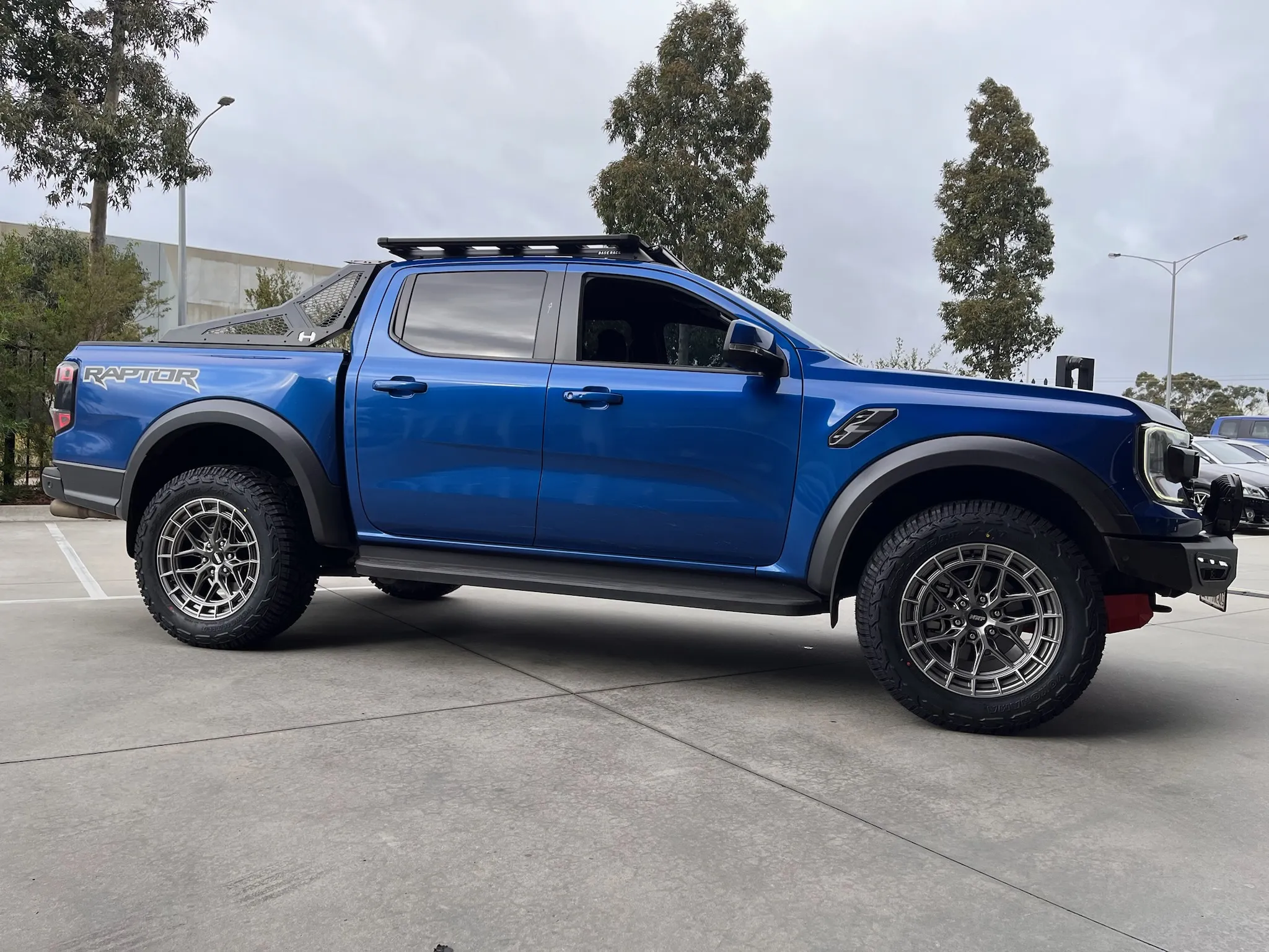 FORD RAPTOR with Custom HRF XT1 20x9.5 wheels MACHINED GUNMETAL |  | FORD